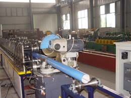 China Round pipe roll forming machine for downspout making factory