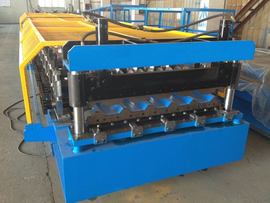 China Custom made high quality roofing panel forming machine for 1000/1220/1250mm PPGI coil exporter