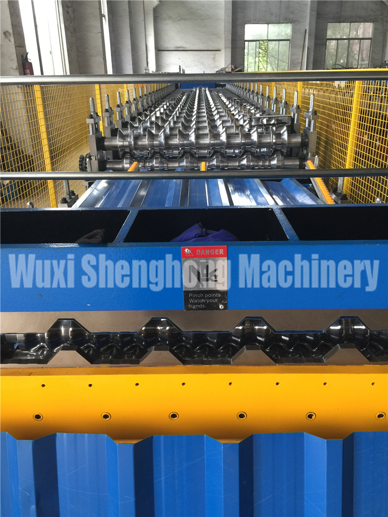 Building Material Steel Wall Panel Roll Forming Machine With Hydraulic Station