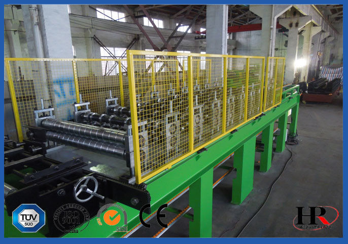 Thermal PU sandwich panel production line with 3 sets roll forming system