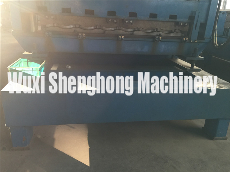 Easy Use Customize Tile Roll Forming Machine with Good Reputation