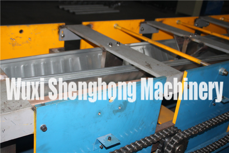 380V 3 Phase Sheet Metal Roofing Forming Machine 0.8 - 1.6mm Thickness