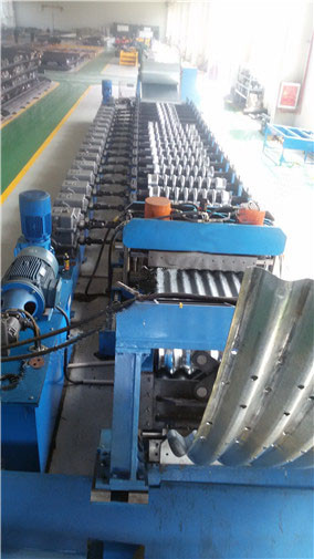 Electric Control Span Roof Tile Production Line High Tension Strength